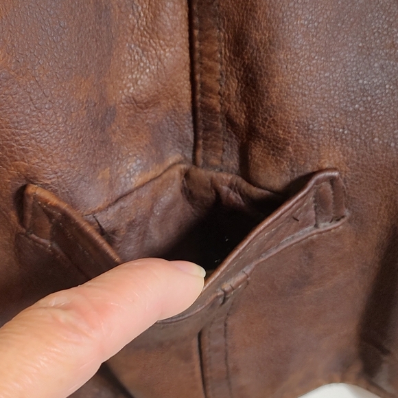 Vintage Structure Brown Distressed Leather Vest - Picture 4 of 12